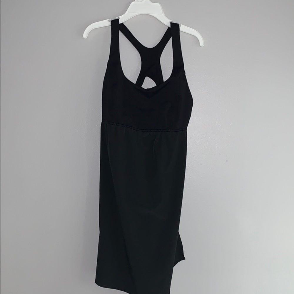 Lululemon athletic top